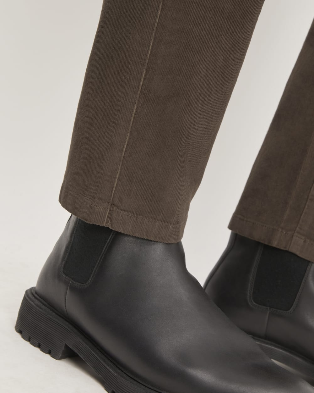 mens-straight-fit-corduroy-pant-cocoa