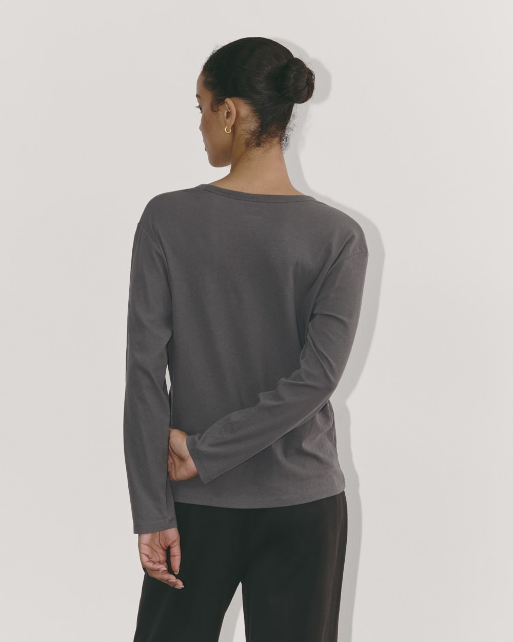 womens-air-ls-tee-graphite