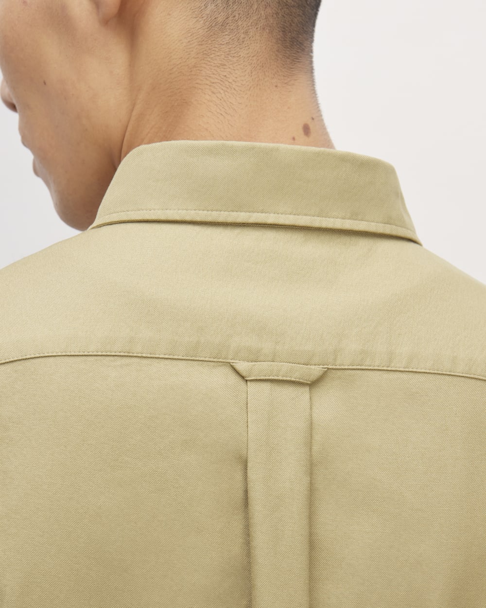 mens-organic-short-sleeve-oxford-shirt-cornstalk