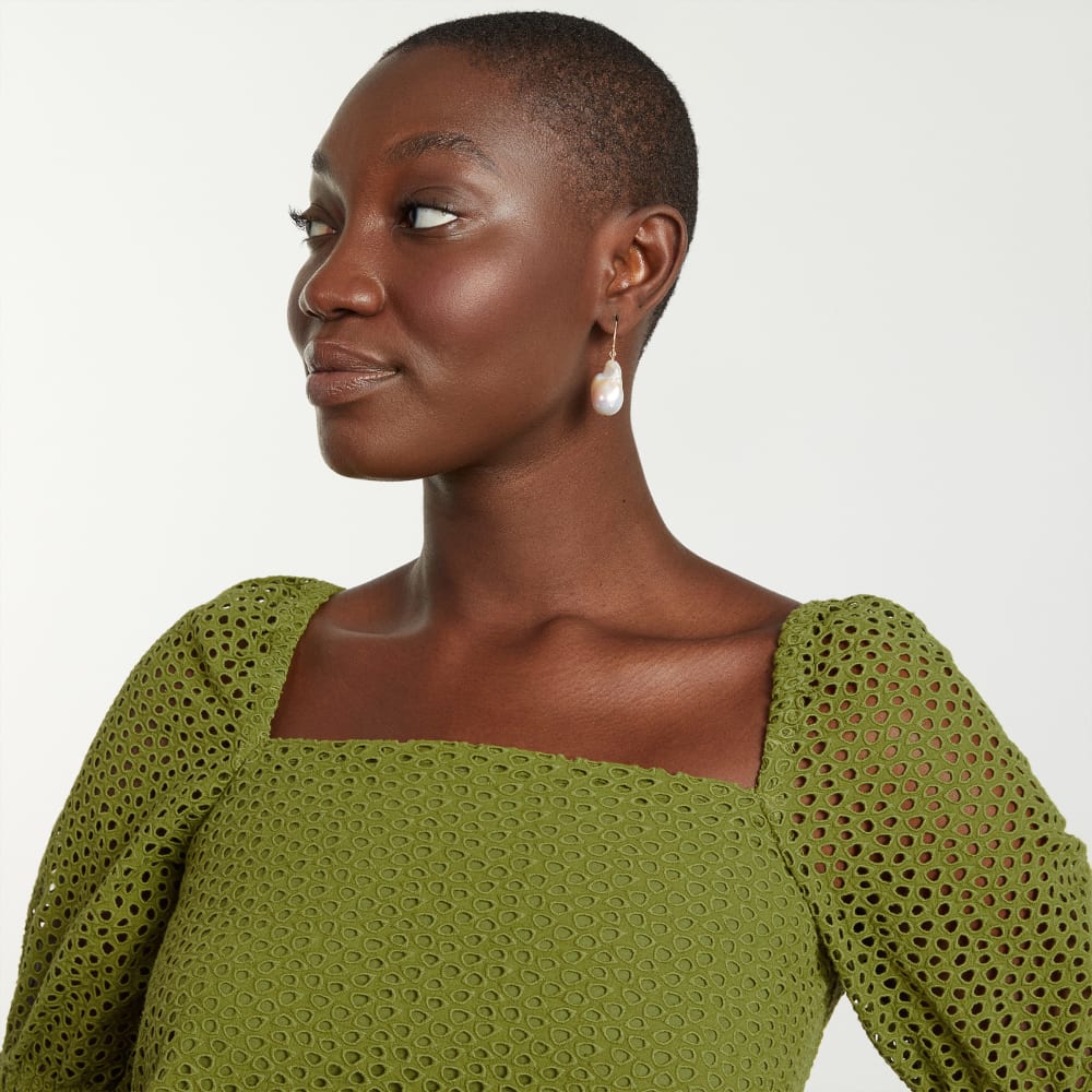 womens-eyelet-puff-sleeve-top-moss