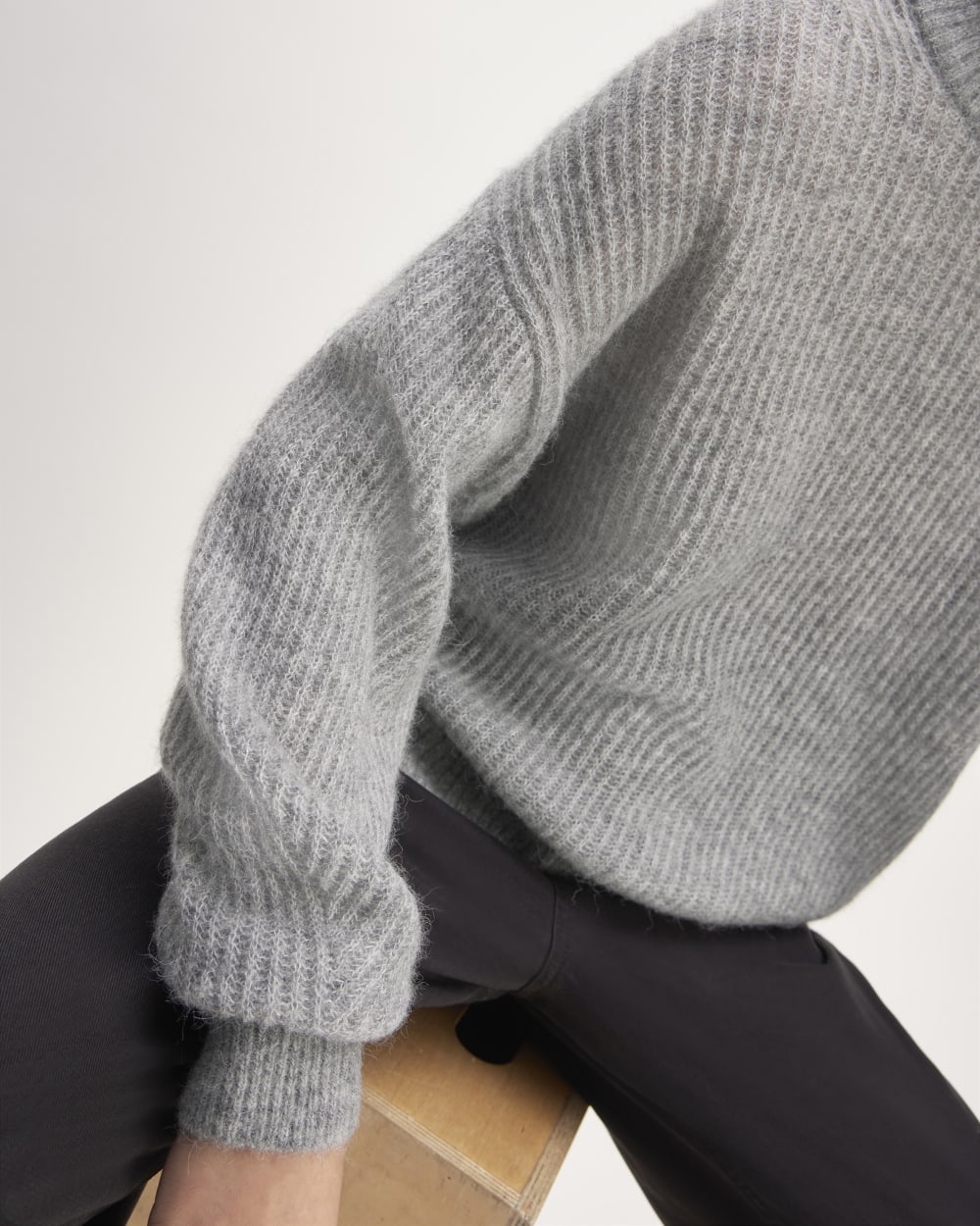 womens-alpaca-crew-heathered-stone