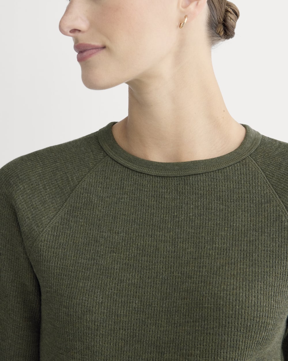 womens-slim-fit-crew-in-cozy-waffle-heather-beech