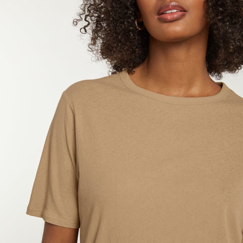 womens-air-oversized-crew-tee-iced-coffee