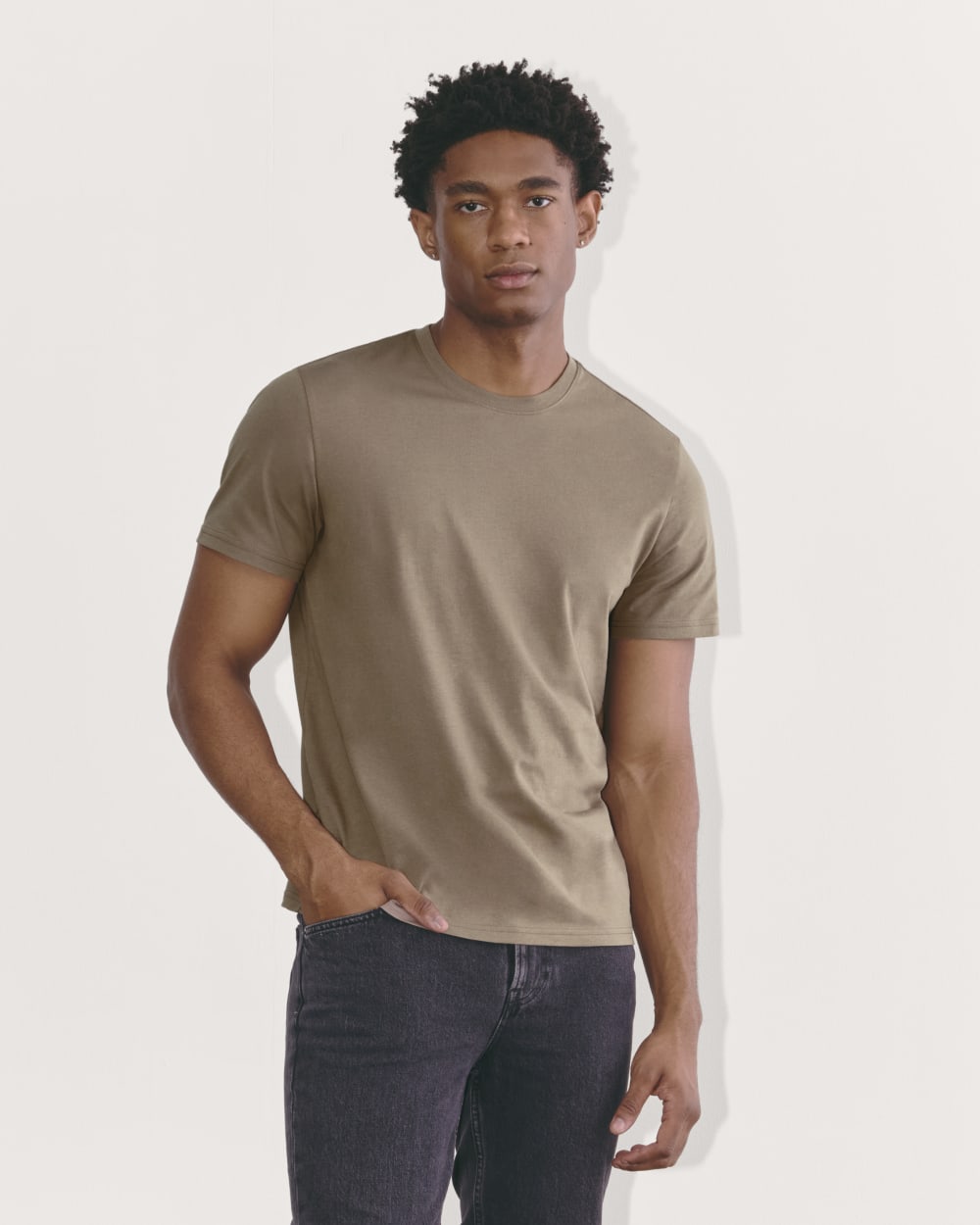 mens-essential-organic-crew-uniform-clay | primary