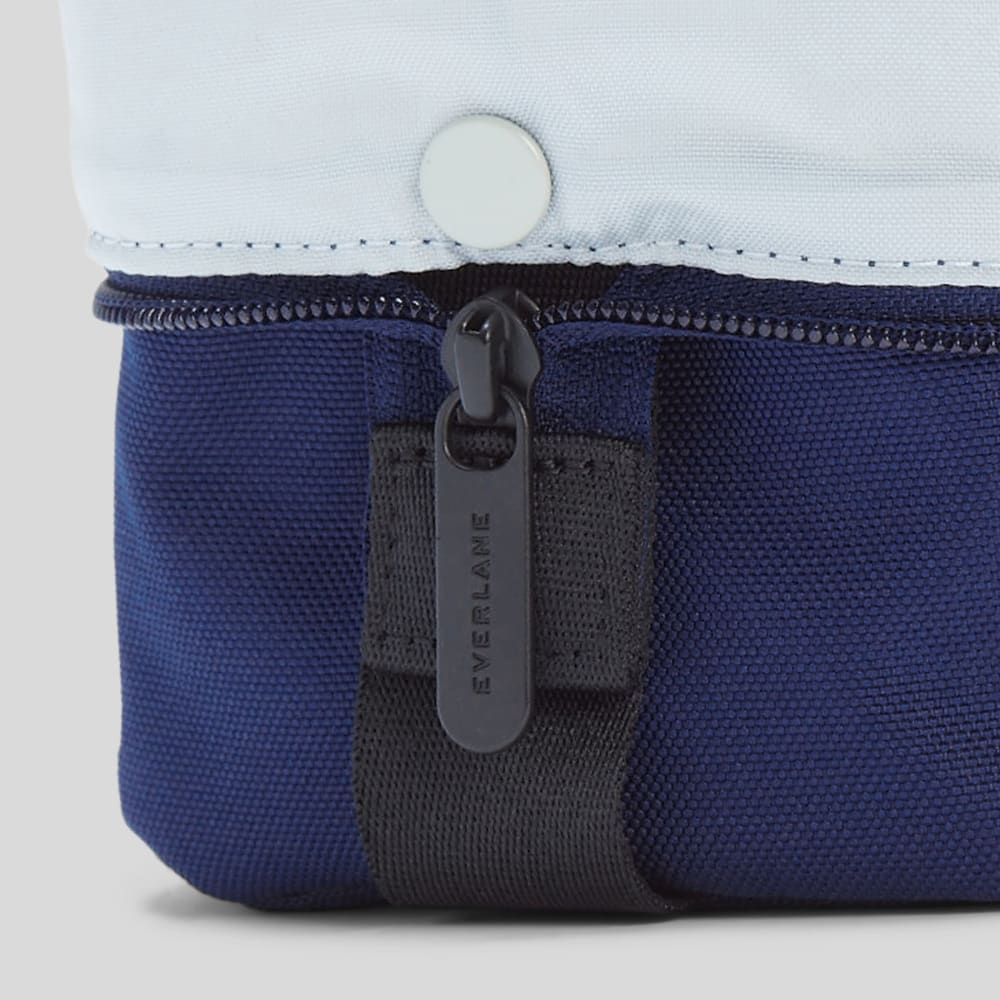 womens-renew-catchall-case-ocean-cavern