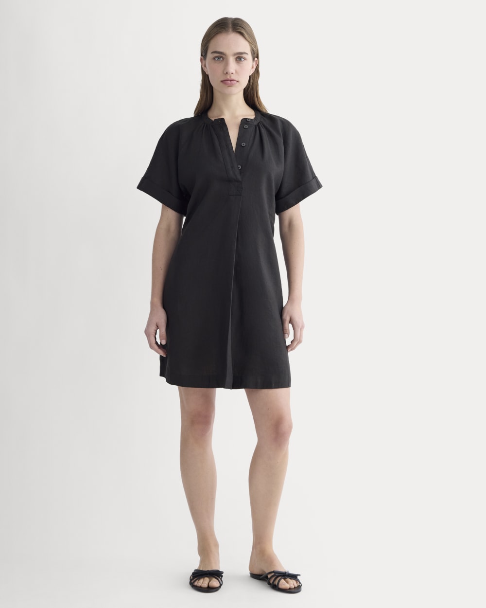 womens-popover-dress-in-linen-black | primary