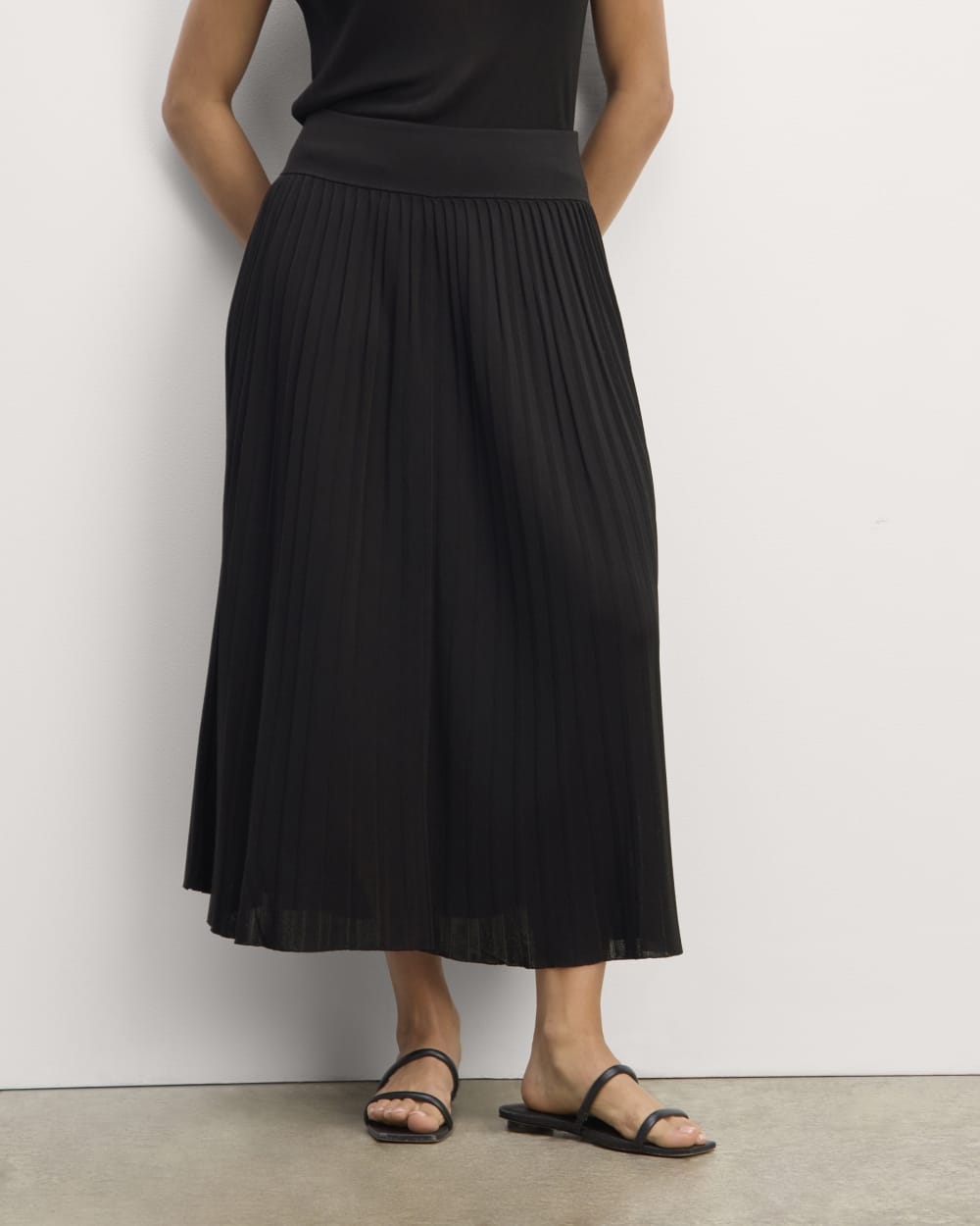 womens-viscose-knit-pleated-skirt-black