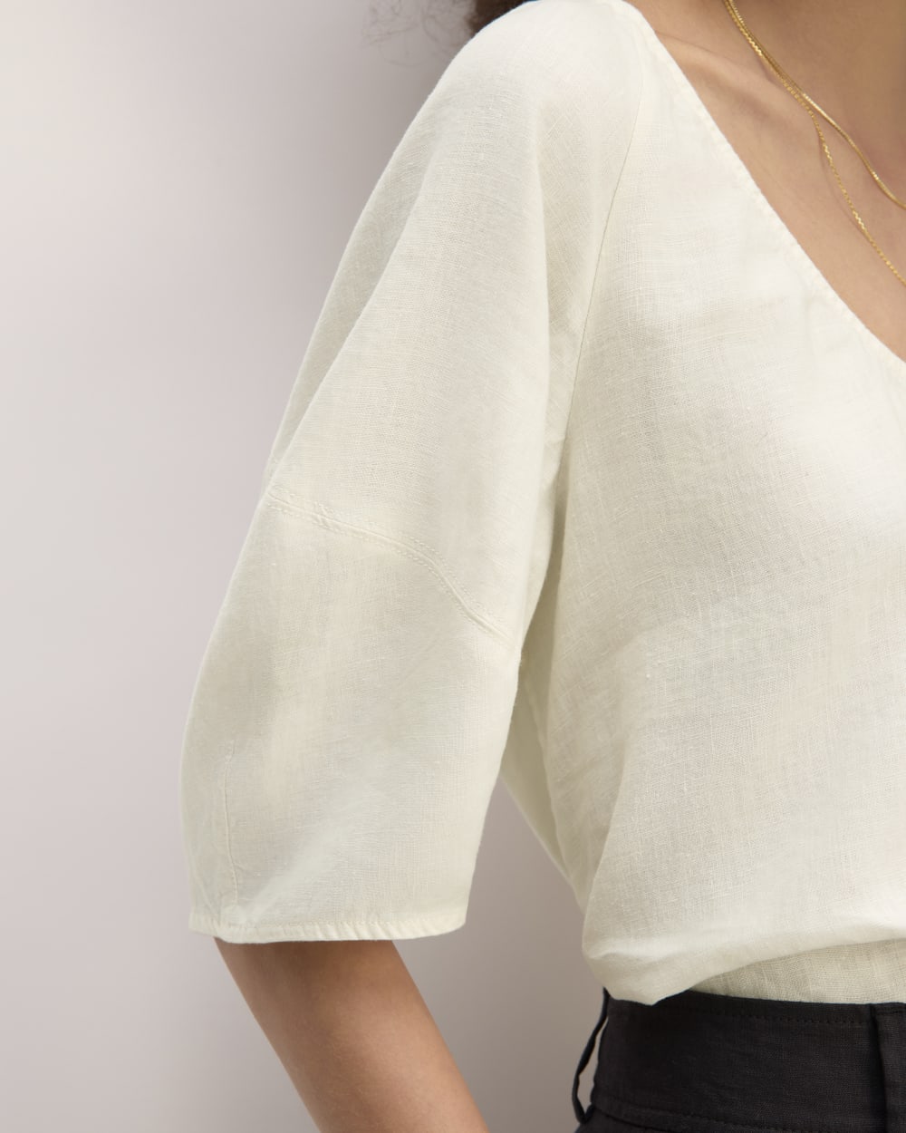 womens-linen-scoop-neck-top-bone