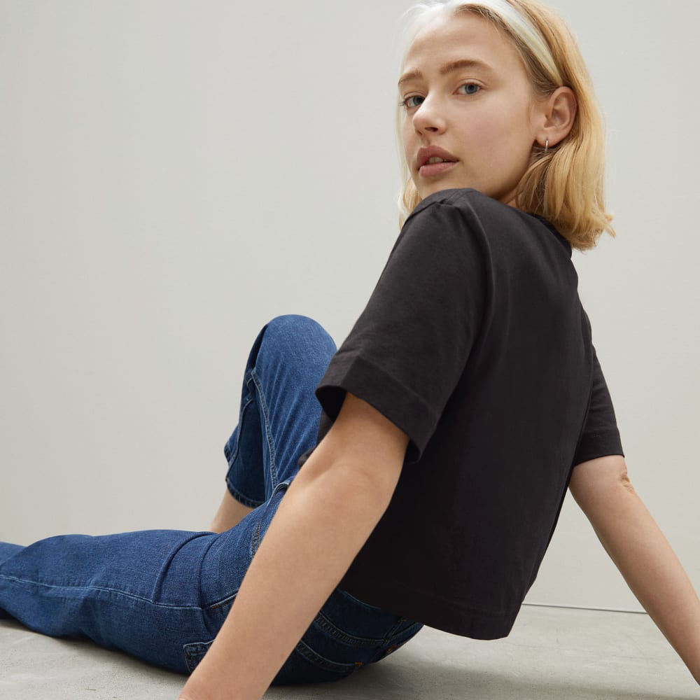 womens-organic-cotton-cropped-tee-black