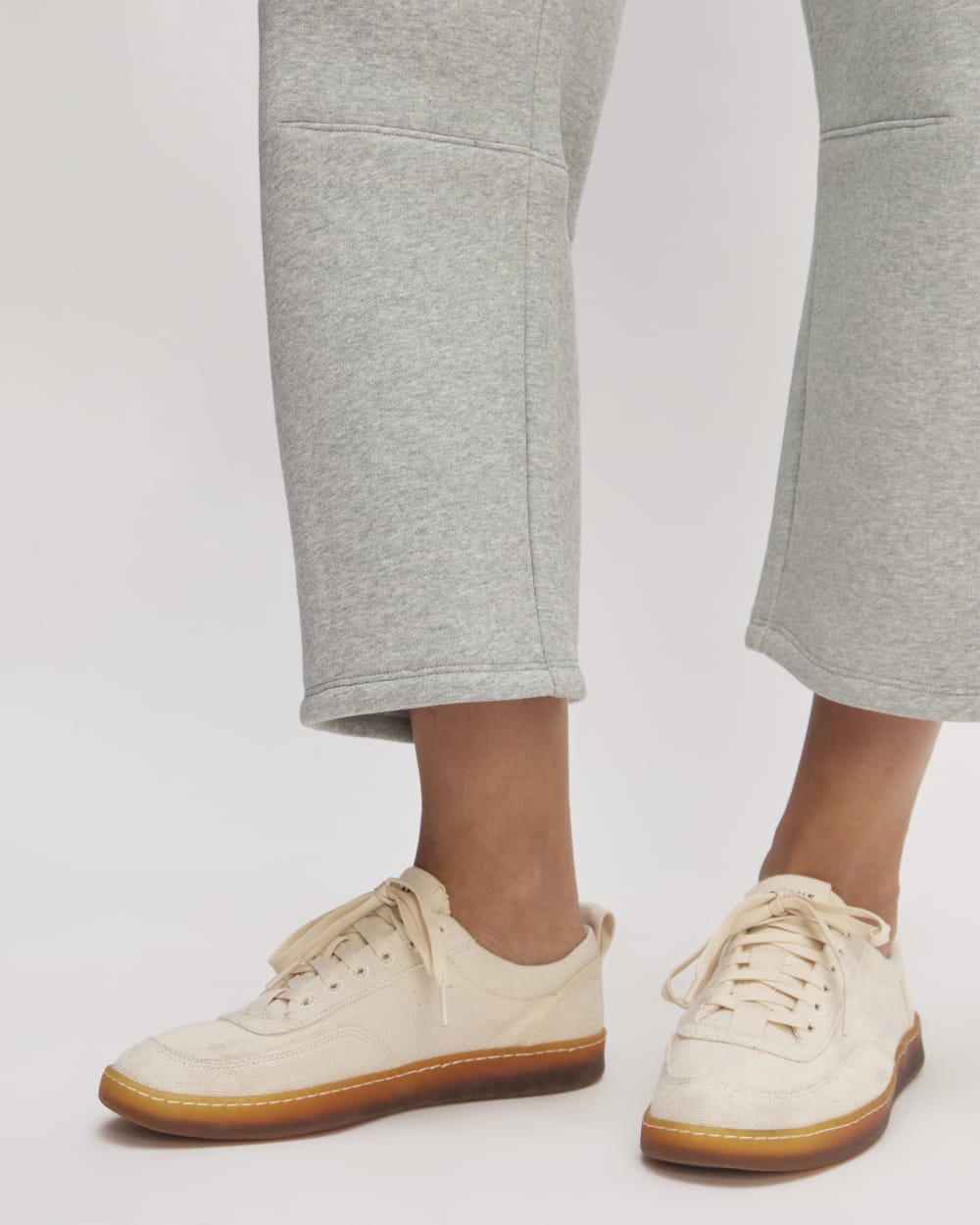 womens-retrack-barrel-sweatpant-heathered-grey