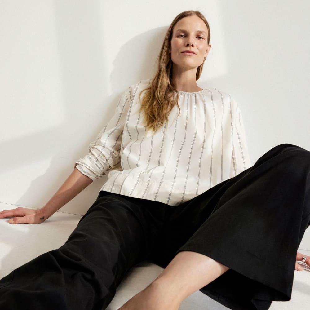 womens-poplin-breeze-shirt-black-canvas