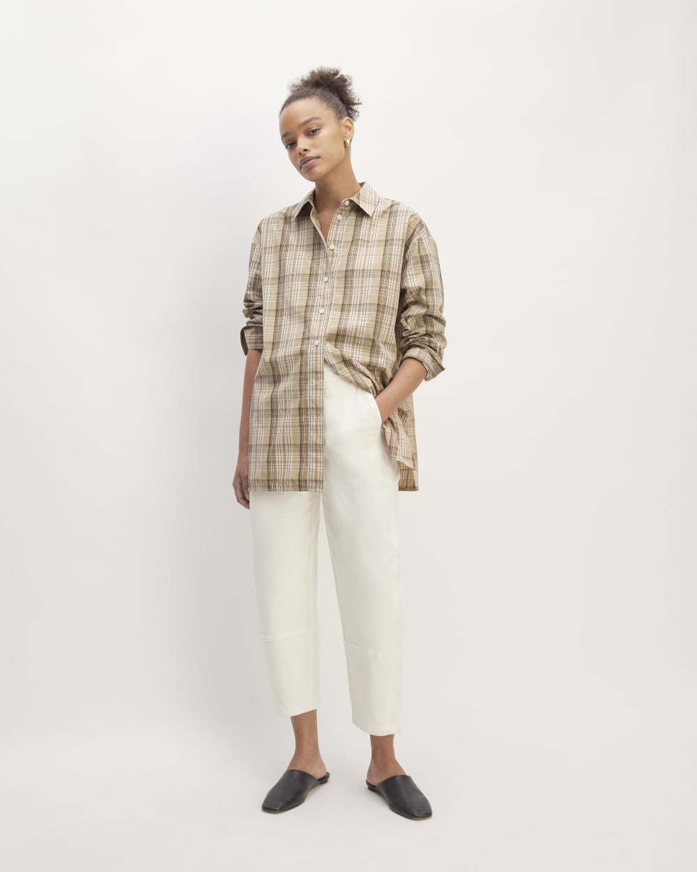 womens-supima-cotton-boyfriend-shirt-pale-khaki-plaid