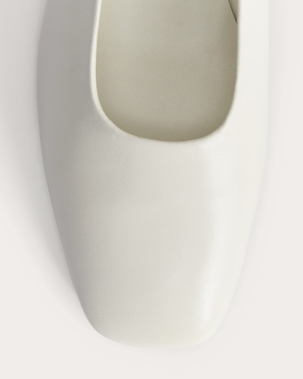 womens-gallery-pump-canvas