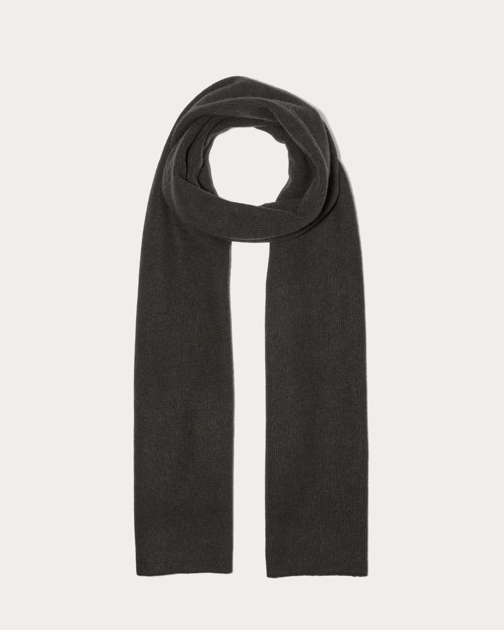 womens-gifting-scarf-black | primary