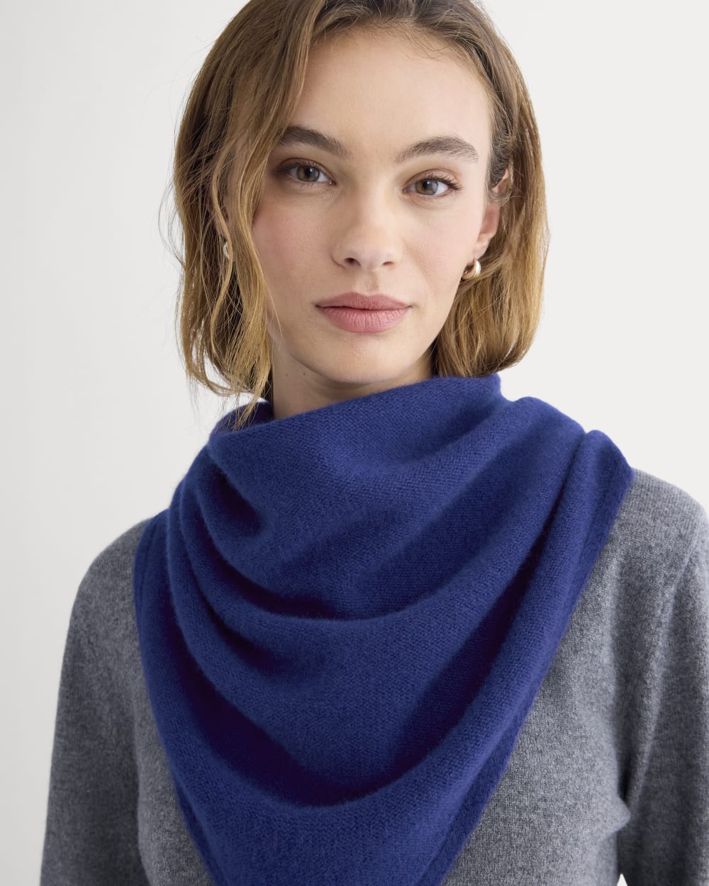 unisex-cashmere-lovergirl-kercheif-cobalt