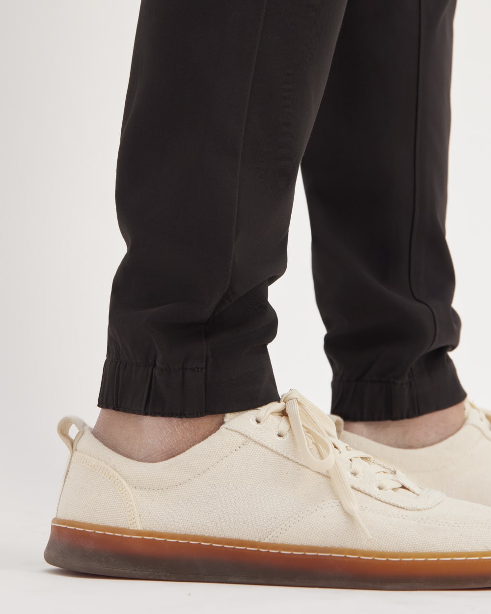 mens-performance-traveler-chino-black