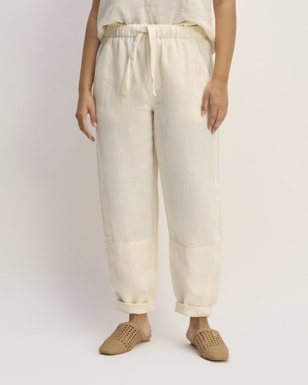 womens-linen-pull-on-barrel-pant-bone