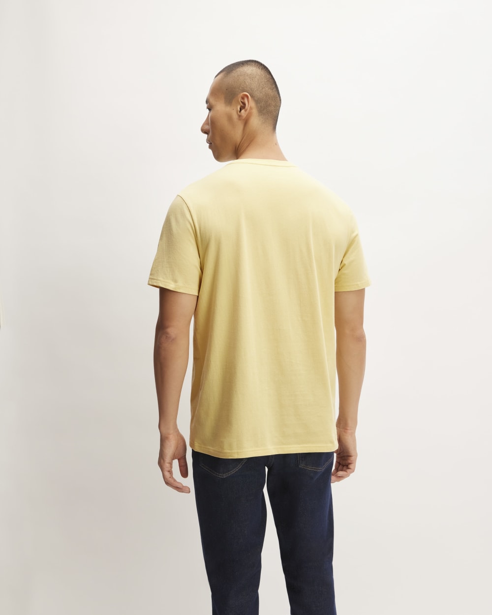 mens-essential-organic-crew-uniform-raffia