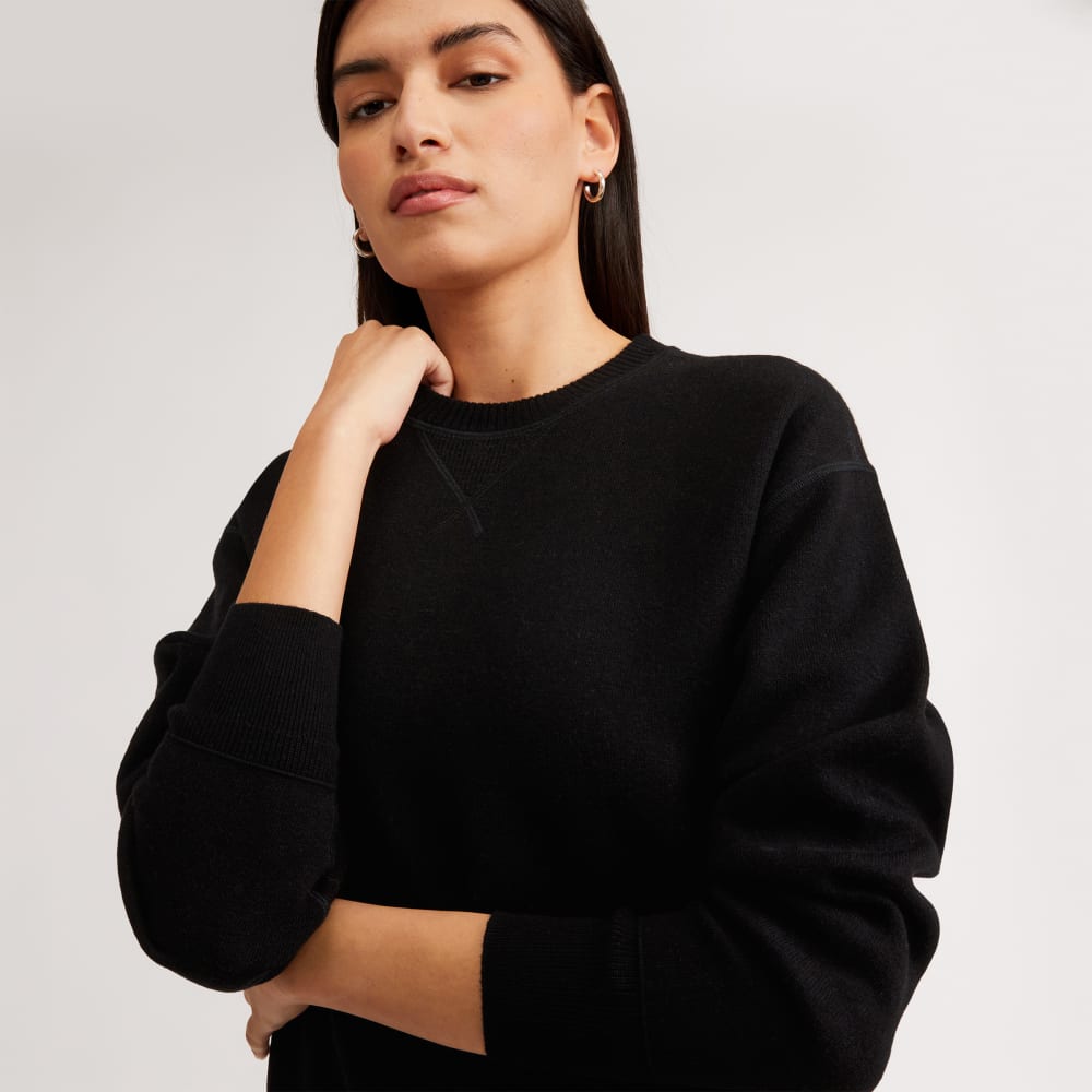 womens-knitted-sweatshirt-black