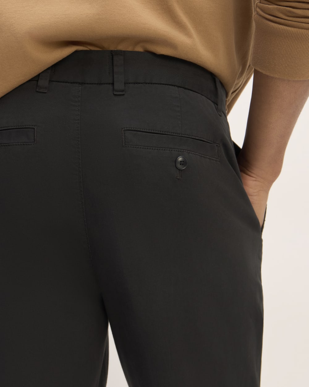 mens-organic-cotton-pleated-chino-black