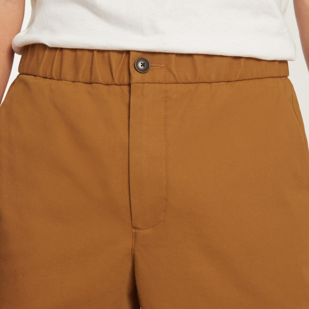 mens-pull-on-perf-chino-short-tawny-brown
