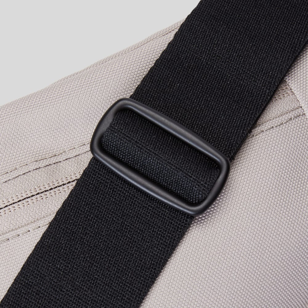 mens-transit-bag-atmosphere