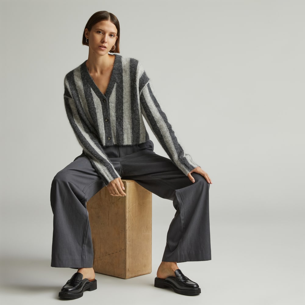 womens-alpaca-v-neck-cropped-cardigan-light-heather-grey-dark-charcoal