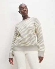 womens-alpaca-tiger-jacquard-crewneck-heathered-grey-snow | primary