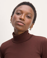 womens-supima-rib-turtleneck-dark-mahogany