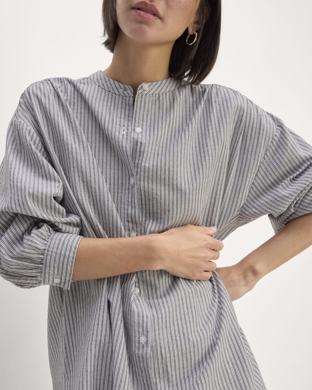 womens-gauze-oversized-shirt-white-black