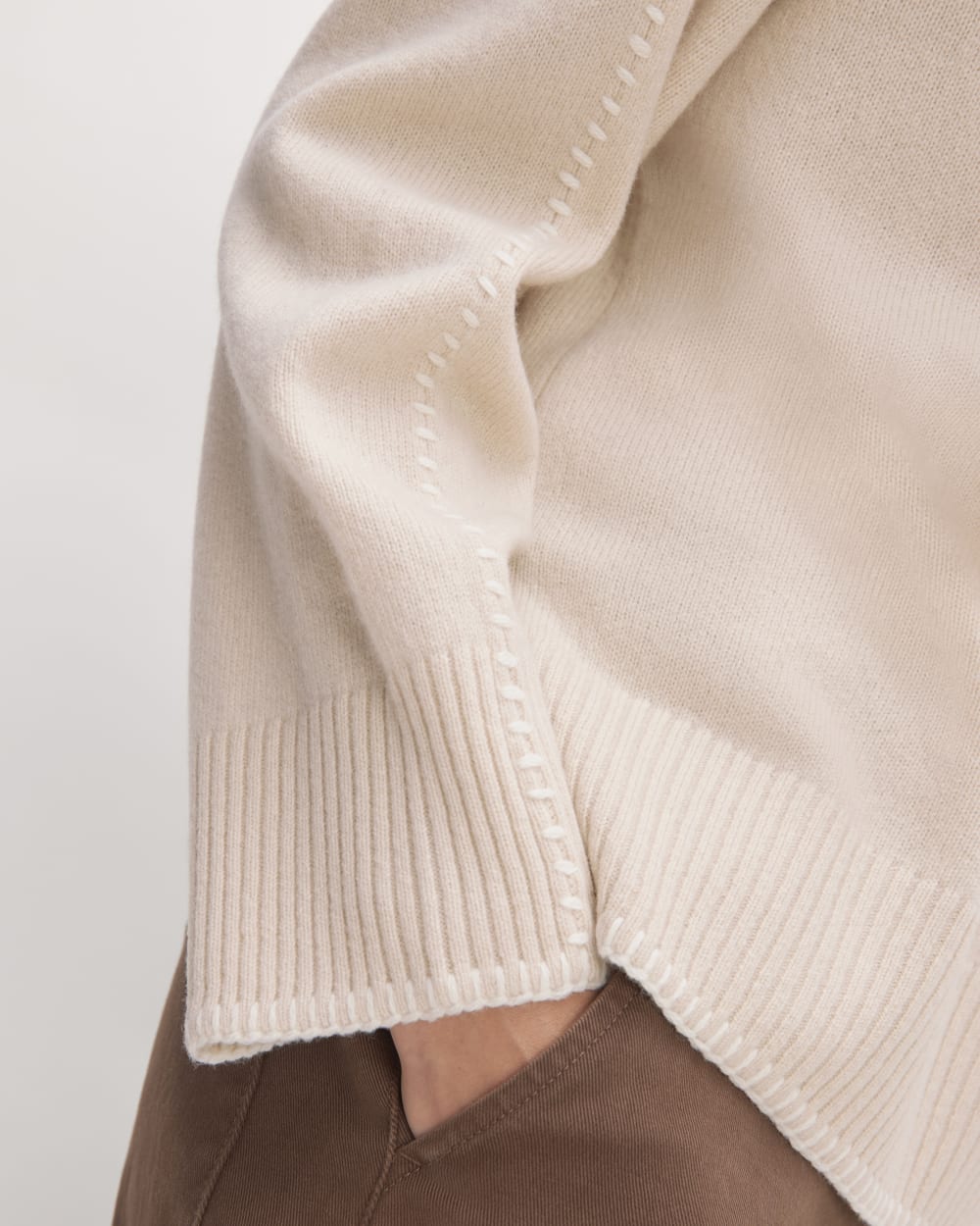 womens-merino-wool-crewneck-pale-pink-white