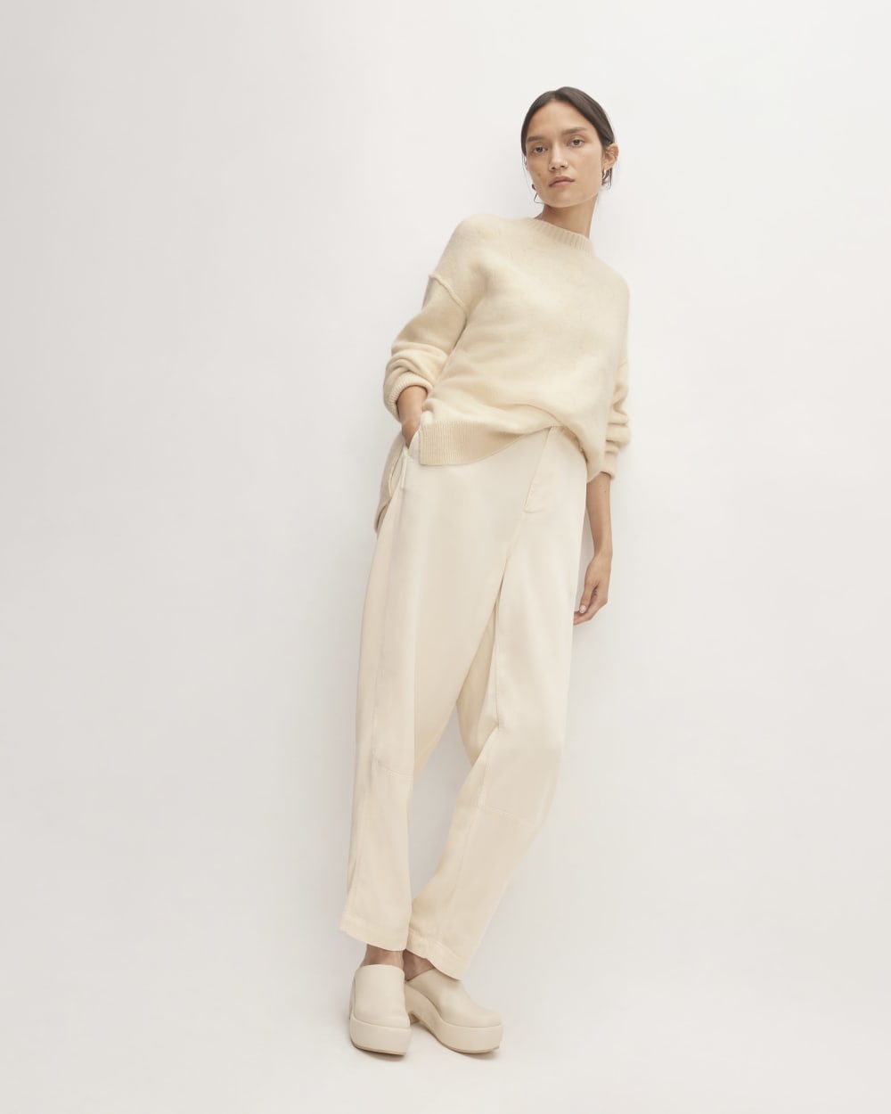 womens-alpaca-polka-dot-oversized-crew-snow-canvas