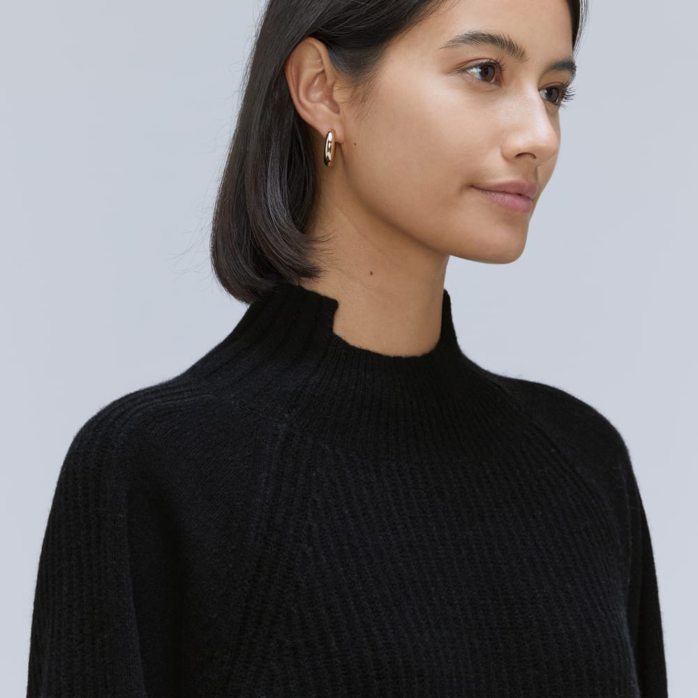 womens-recashmere-ribbed-turtleneck-black