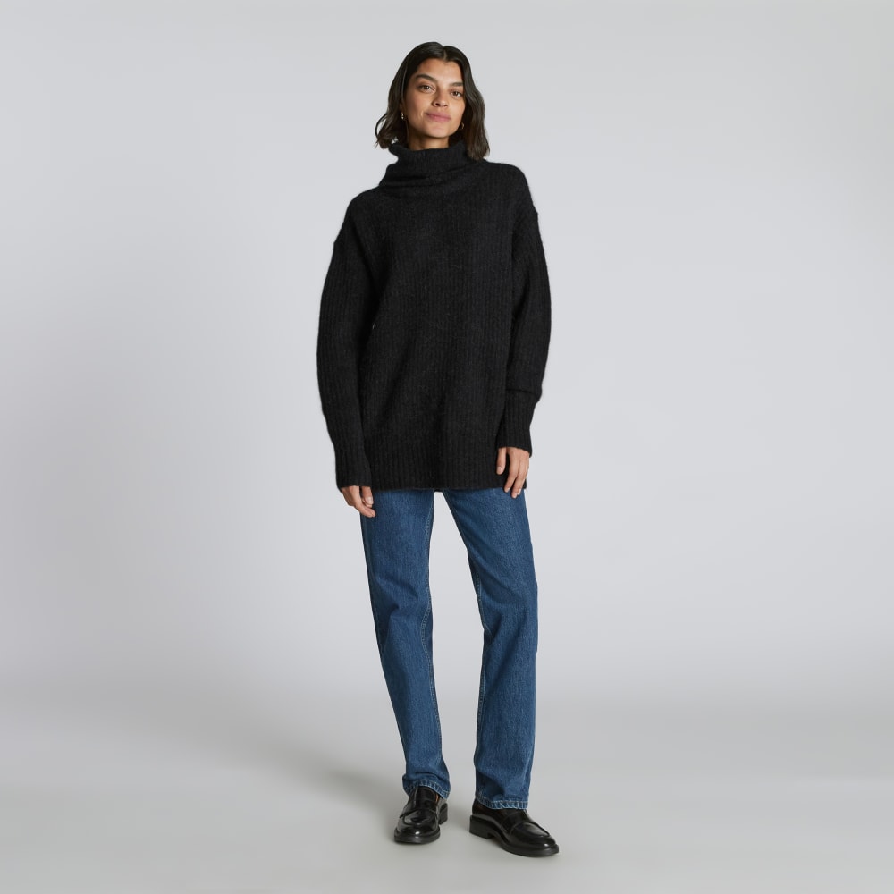 womens-alpaca-oversized-turtleneck-heathered-black