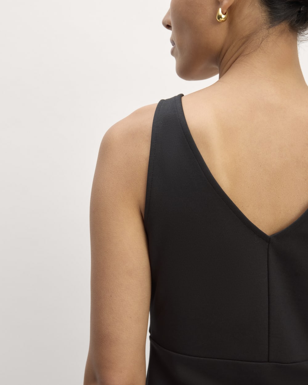 womens-dream-v-neck-tank-black