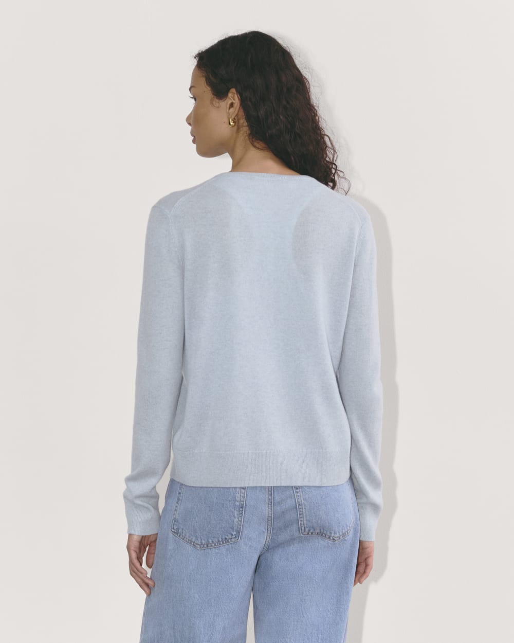 womens-cashmere-classic-crew-cardigan-sky-blue