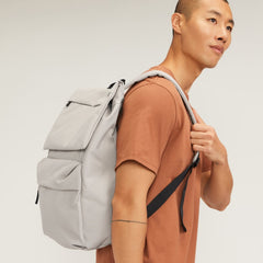 mens-renew-backpack-warm-quartz