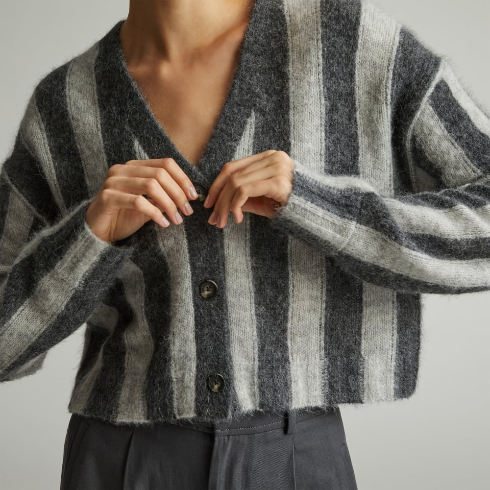 womens-alpaca-v-neck-cropped-cardigan-light-heather-grey-dark-charcoal | alt