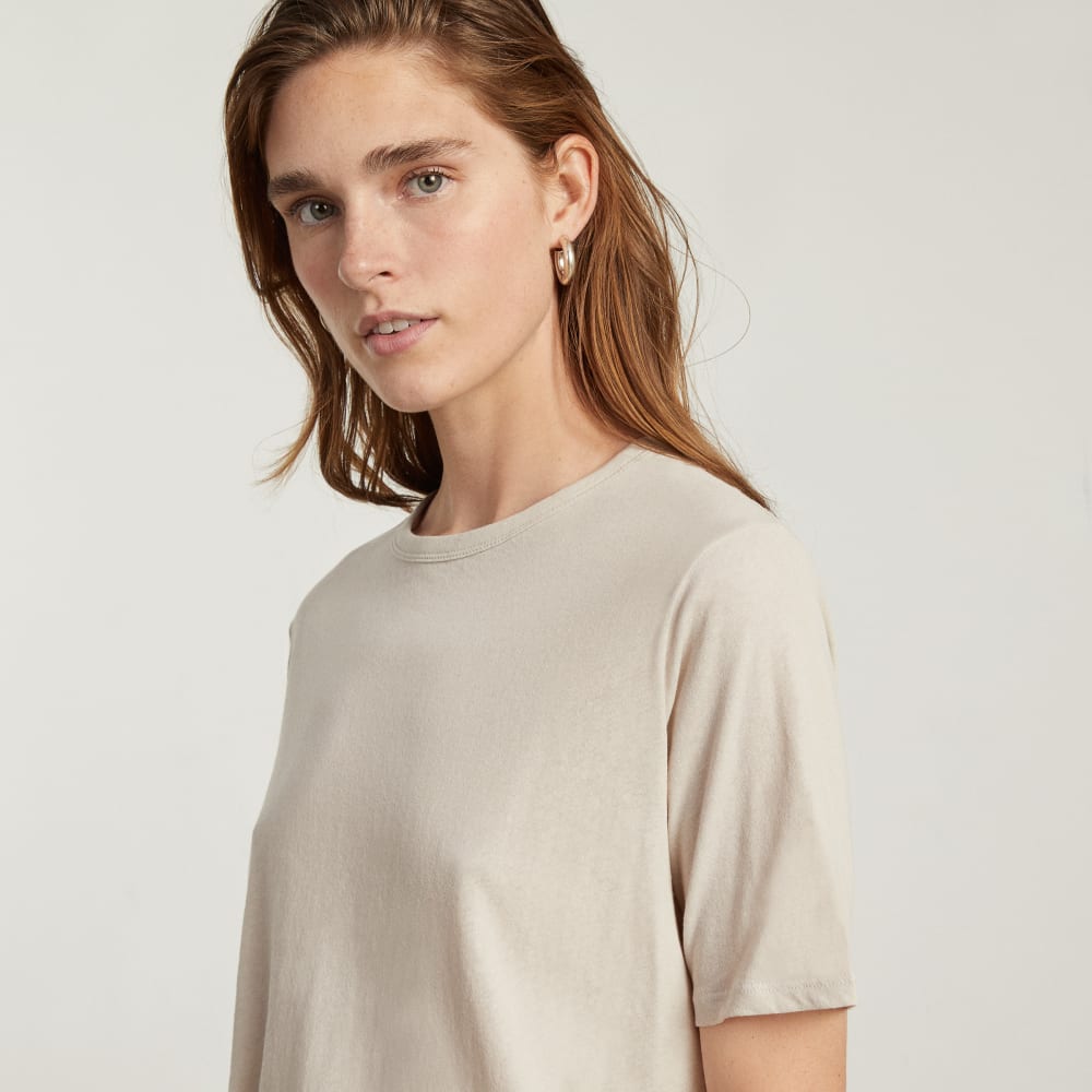 womens-air-oversized-crew-tee-moonlit-coud